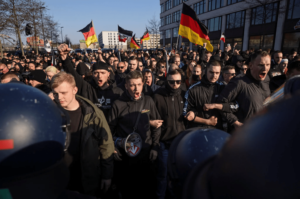 Mass Immigration and the Decline of&nbsp;Liberalism